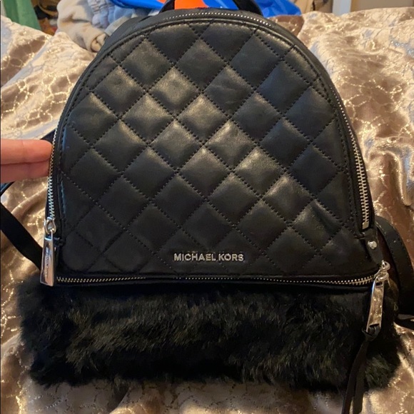 Michael Kors Backpack with rabbit fur Like new - Picture 2 of 8